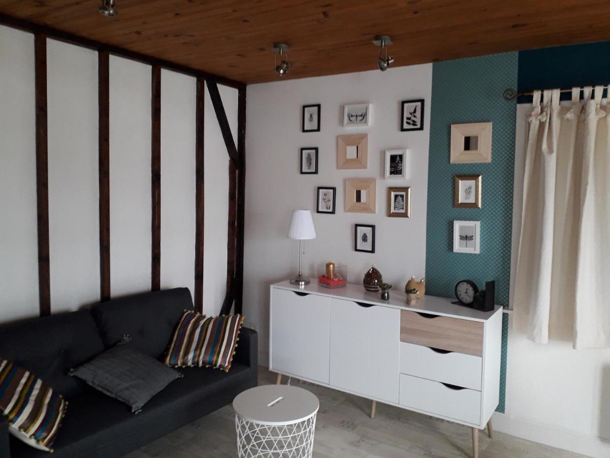 Chalet Le Logis Des Autre Vireux-Wallerand ภายนอก รูปภาพ